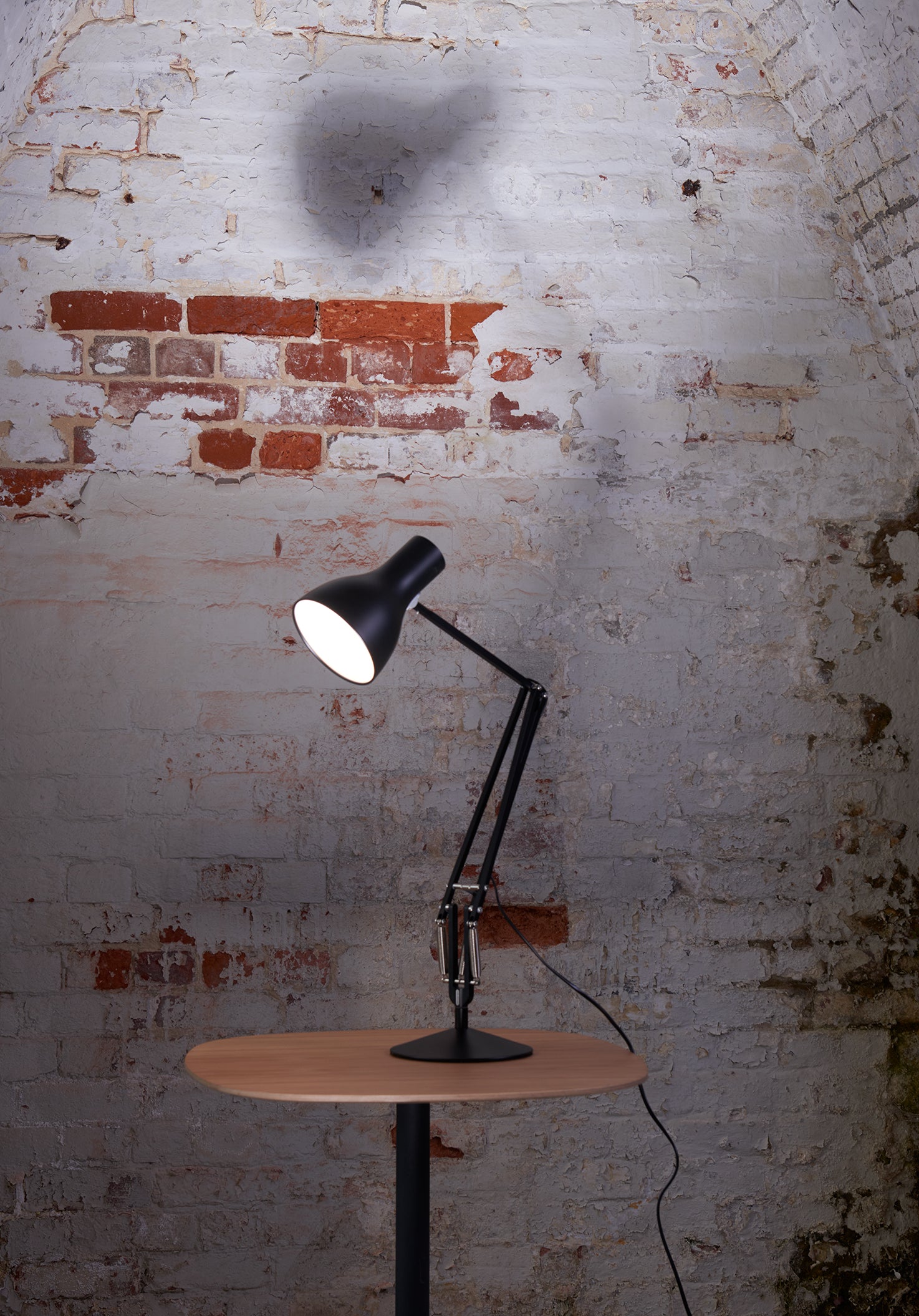 Type 75 Desk Lamp